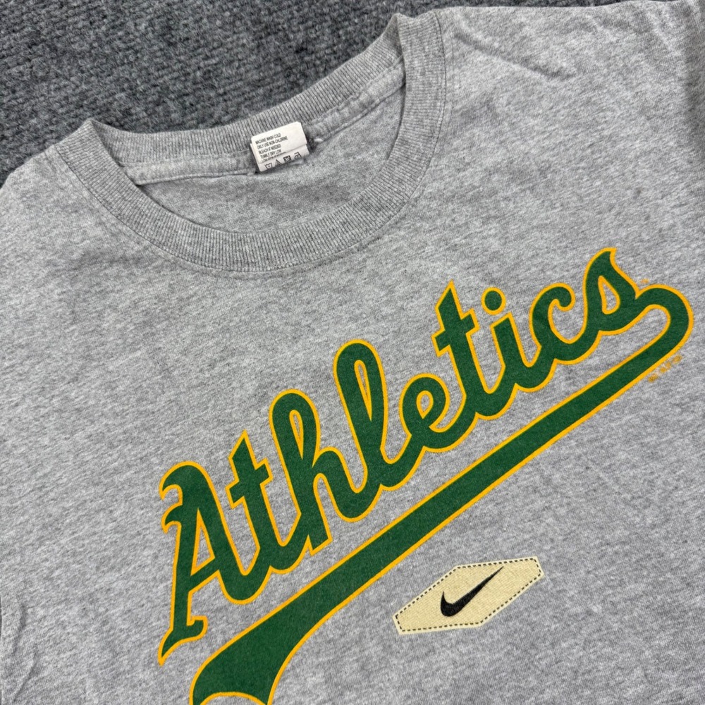Nike T-Shirt Large Gray Oakland Athletics MLB Graphic Short Sleeve Kids